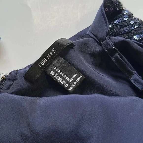 Forever 21 navy blue sequin tank adjustable straps size medium - Picture 4 of 4